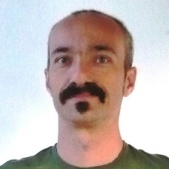 Erdélyi Zsolt - Aviva férfitorna oktató